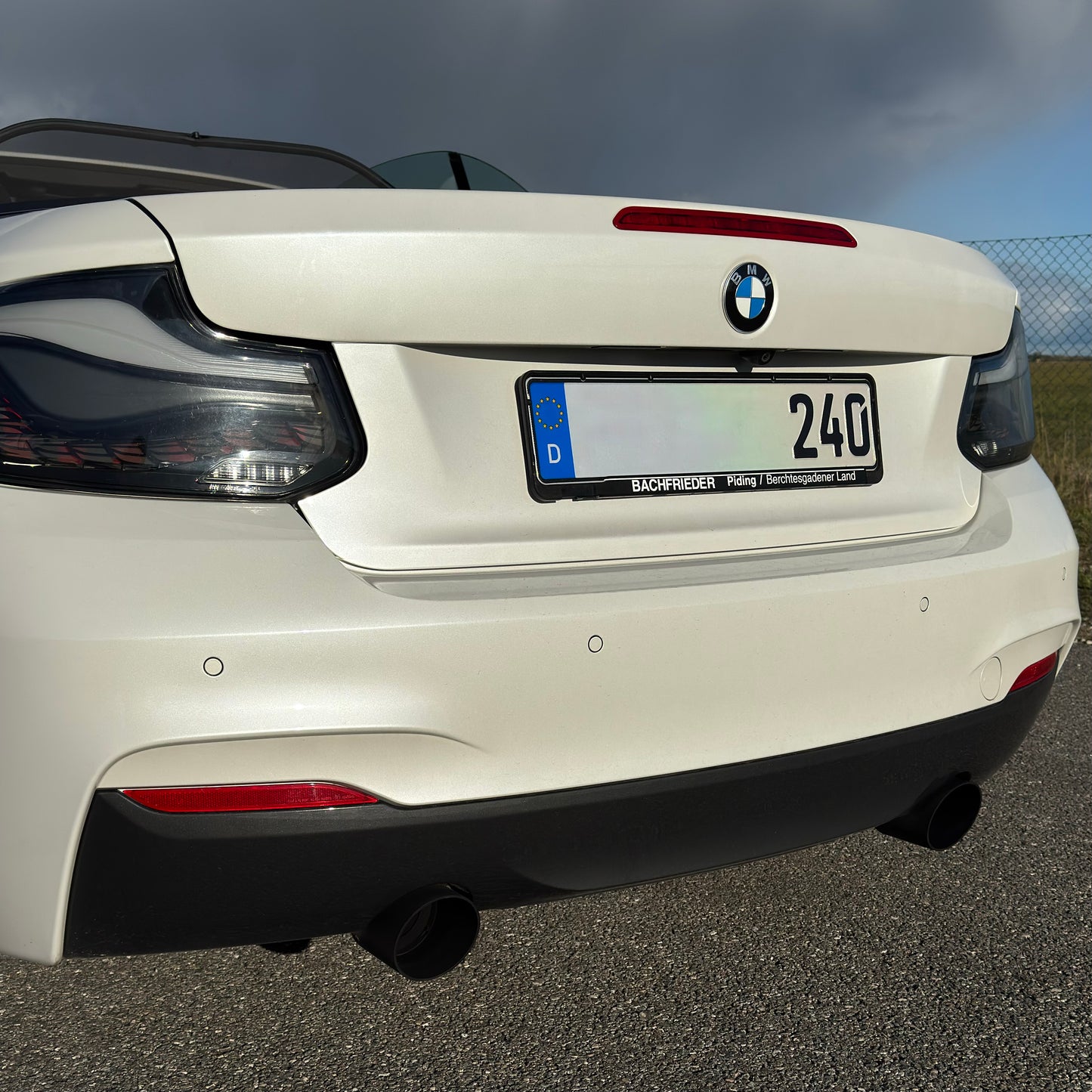 Universelle Auspuffblende